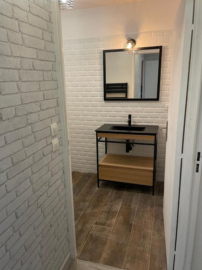 Le Dana Apartment Nisa Exterior foto